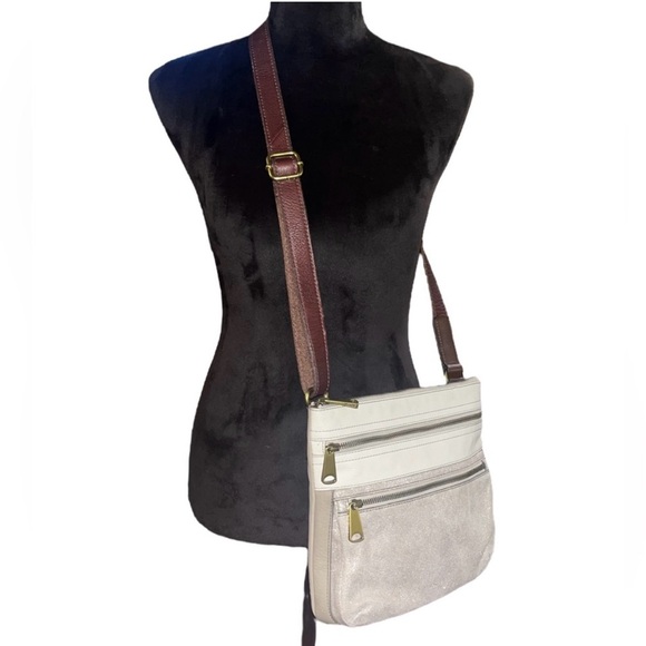 Fossil Explorer Leather cream and metallic Crossbody bag - Picture 2 of 14